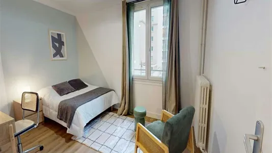 Rooms in Paris 17ème arrondissement - photo 2