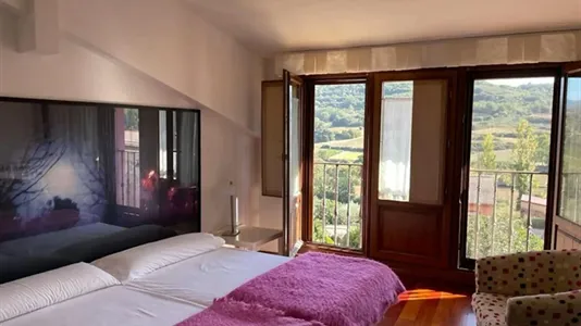 Rooms in Sojuela - photo 8