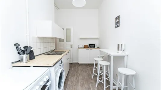 Rooms in Berlin Friedrichshain-Kreuzberg - photo 6