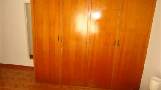 Rooms in Córdoba - photo 5