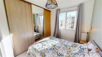 Room for rent in Grenoble, Auvergne-Rhône-Alpes