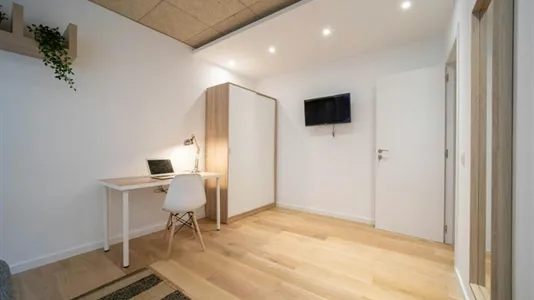 Rooms in Madrid Chamberí - photo 10