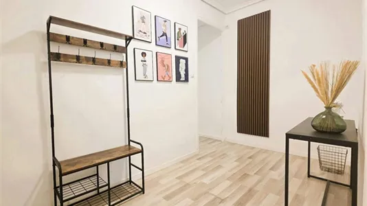 Rooms in Madrid Centro - photo 10