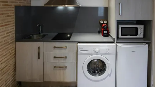 Apartments in Valencia Ciutat Vella - photo 6