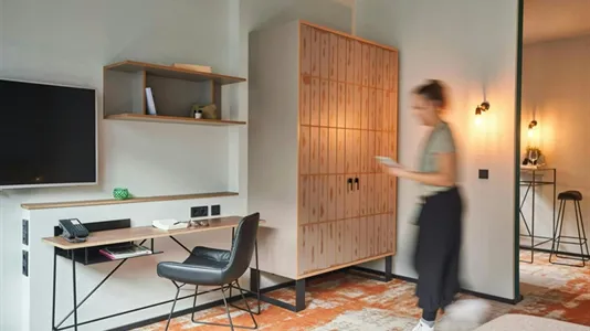 Apartments in Hamburg Nord - photo 4