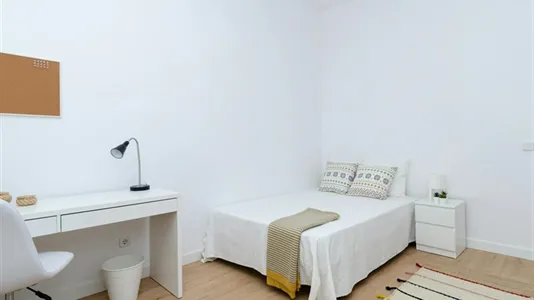 Rooms in Madrid Chamberí - photo 1