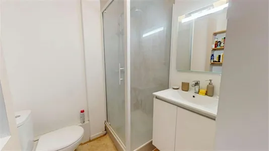 Rooms in Lyon - photo 10