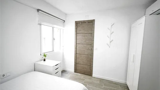 Rooms in Valencia Algirós - photo 8