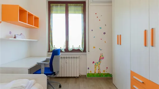 Apartments in Milano Zona 8 - Fiera, Gallaratese, Quarto Oggiaro - photo 7