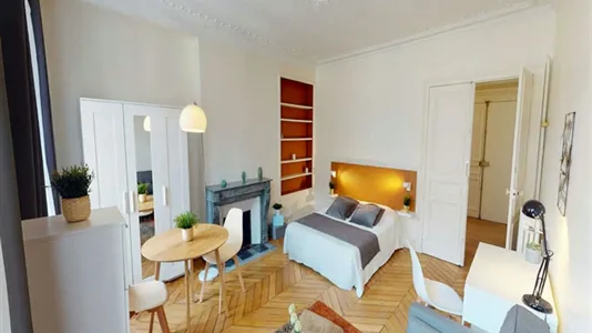 Rooms in Paris 7ème arrondissement - photo 4