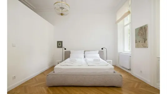 Apartments in Vienna Josefstadt - photo 2