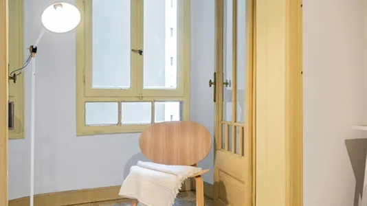 Rooms in Barcelona Eixample - photo 3