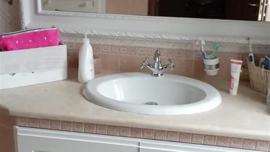 Rooms in Napoli Municipalità 2 - photo 7