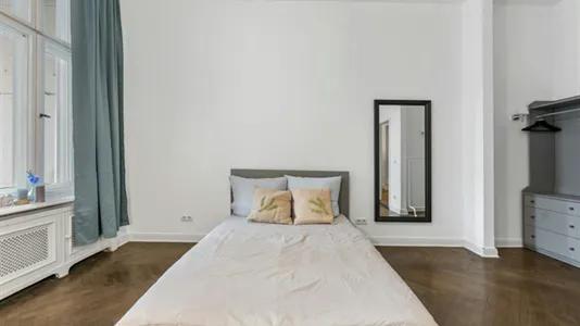 Rooms in Berlin Charlottenburg-Wilmersdorf - photo 2