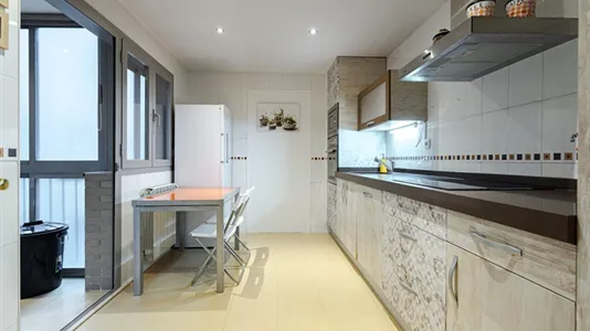 Rooms in Guadalajara - photo 5