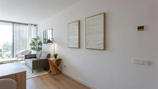Apartments in Barcelona Eixample - photo 2