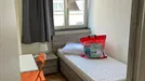 Room for rent, Brussels Oudergem, Brussels, &lt;span class=&quot;blurred street&quot; onclick=&quot;ProcessAdRequest(7720280)&quot;&gt;&lt;span class=&quot;hint&quot;&gt;See streetname&lt;/span&gt;[xxxxxxxxxxxxx]&lt;/span&gt;