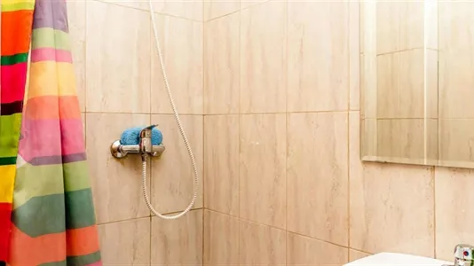 Rooms in Barcelona Ciutat Vella - photo 6