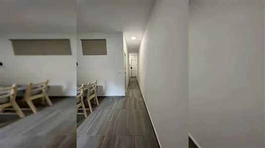 Rooms in Barcelona Sants-Montjuïc - photo 10