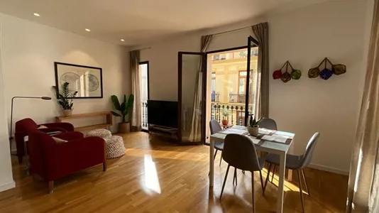 Apartments in Valencia Ciutat Vella - photo 2