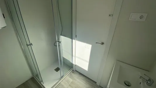 Rooms in Adaro - photo 8