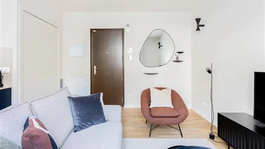 Apartments in Barcelona Ciutat Vella - photo 4