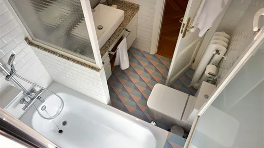 Rooms in Madrid Centro - photo 7