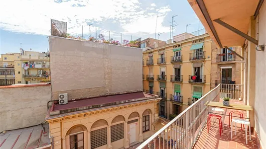 Rooms in Barcelona Ciutat Vella - photo 5