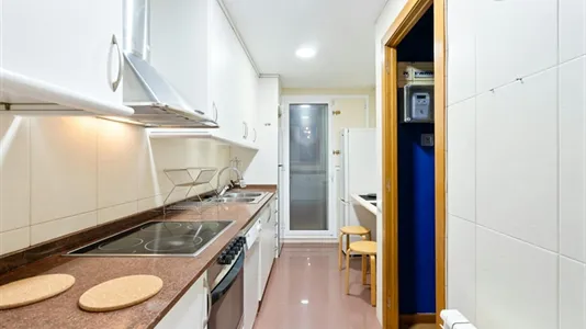 Rooms in Barcelona Gràcia - photo 10