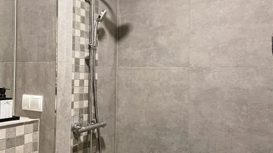 Apartments in Location is not specified - photo 8