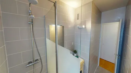 Rooms in Lyon - photo 9