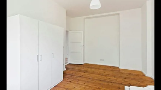 Rooms in Berlin Neukölln - photo 3