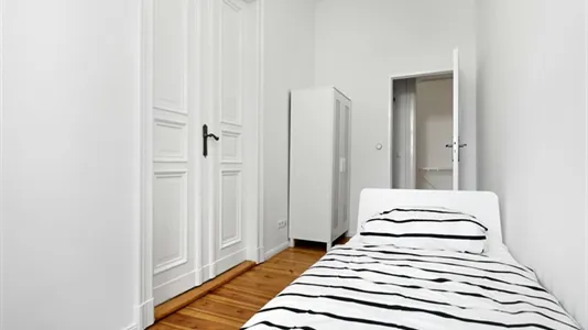 Rooms in Berlin Neukölln - photo 1