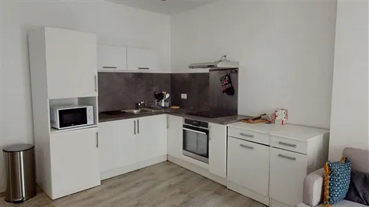 Rooms in Saint-Étienne - photo 5