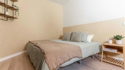 Rooms in Madrid Arganzuela - photo 1