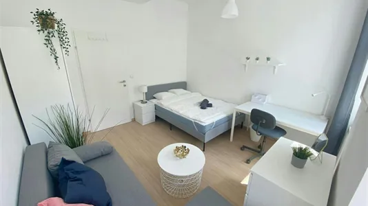 Rooms in Wien Ottakring - photo 9