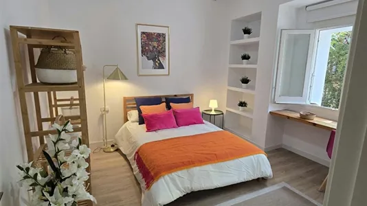 Rooms in Barcelona Eixample - photo 2