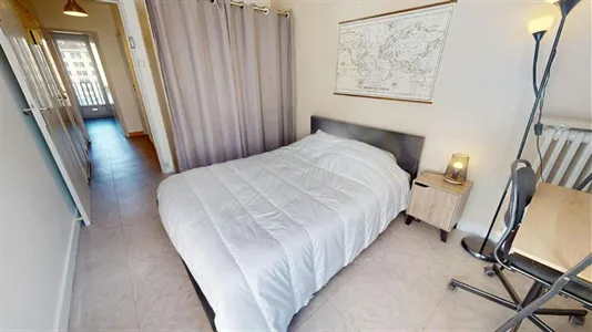 Rooms in Saint-Étienne - photo 3