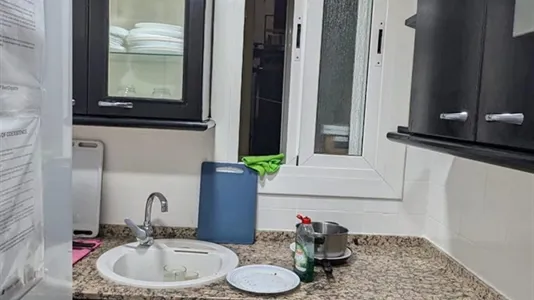 Rooms in Barcelona Sants-Montjuïc - photo 8