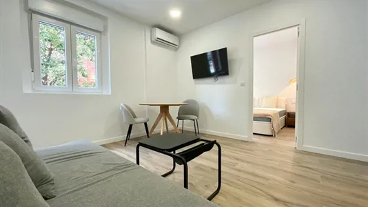 Apartments in Burjassot - photo 2
