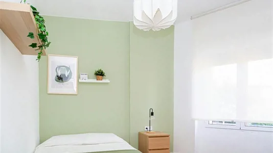 Rooms in Zaragoza - photo 1