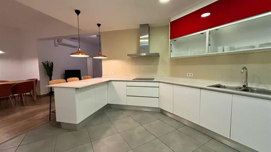 Rooms in Barcelona Eixample - photo 8