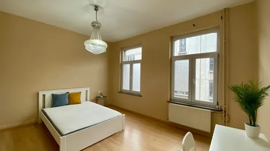 Rooms in Brussels Sint-Joost-ten-Node - photo 2