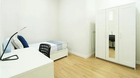 Rooms in Madrid Salamanca - photo 3