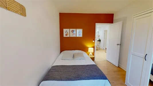 Rooms in Paris 17ème arrondissement - photo 2