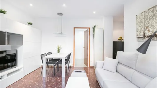 Apartments in Barcelona Eixample - photo 4