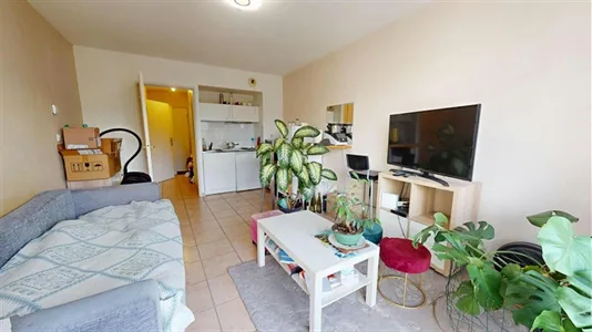 Apartments in Lyon - photo 4