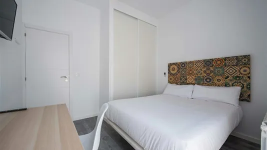 Rooms in Madrid Centro - photo 5