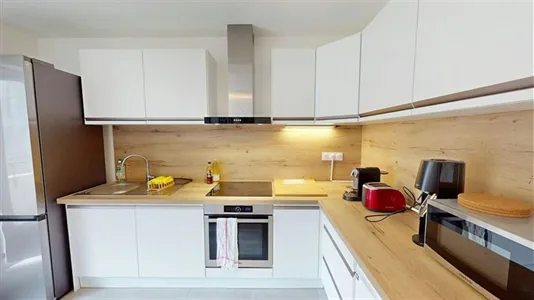 Rooms in Saint-Julien-en-Genevois - photo 9