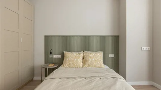 Rooms in Barcelona Eixample - photo 2